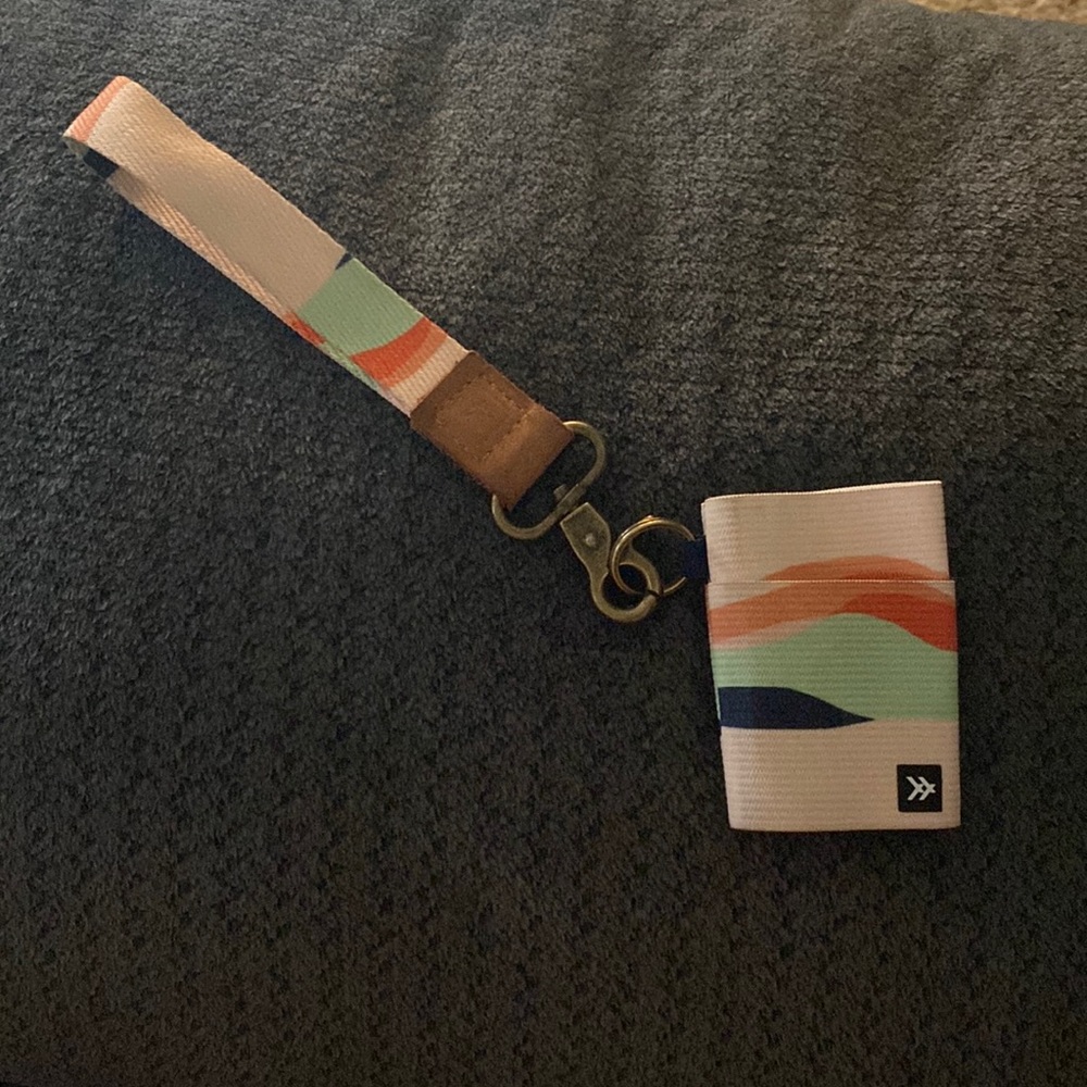 Thread wallet with Keychain